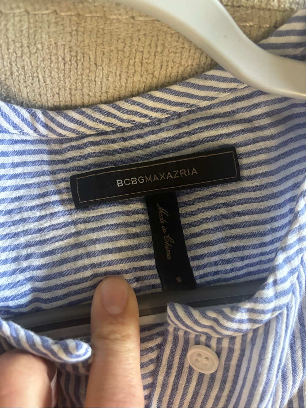 BCBGMAXAZRIA Blue & White Striped Button-Up Shirt small